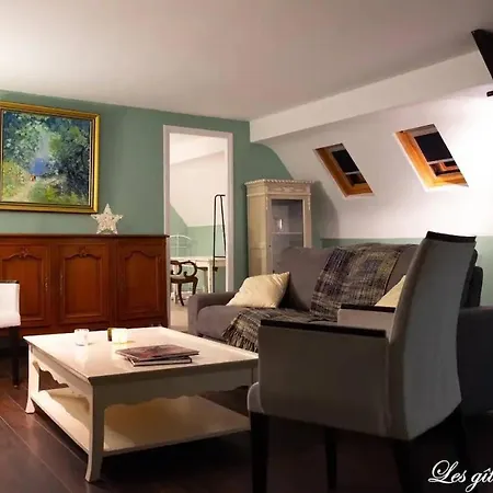 Le Cesar Conciergerie Leroy *